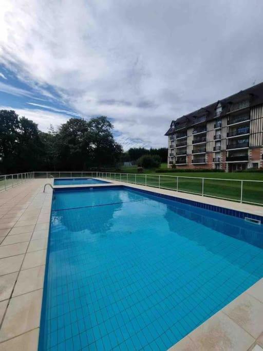 Appartement Calme Proche De La Mer Avec Parking Villers-sur-Mer Eksteriør billede